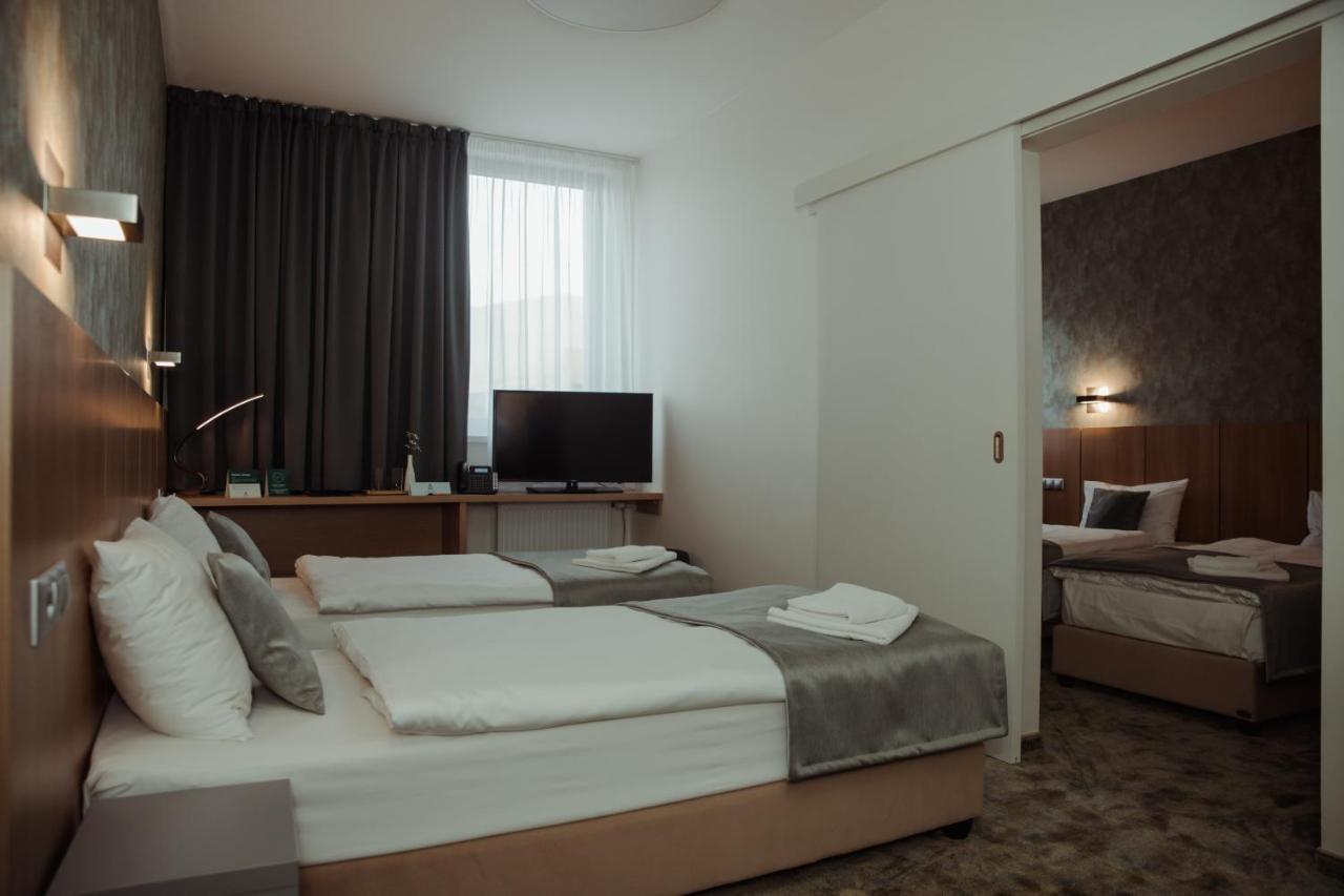 Hotel Arena Кошице Экстерьер фото